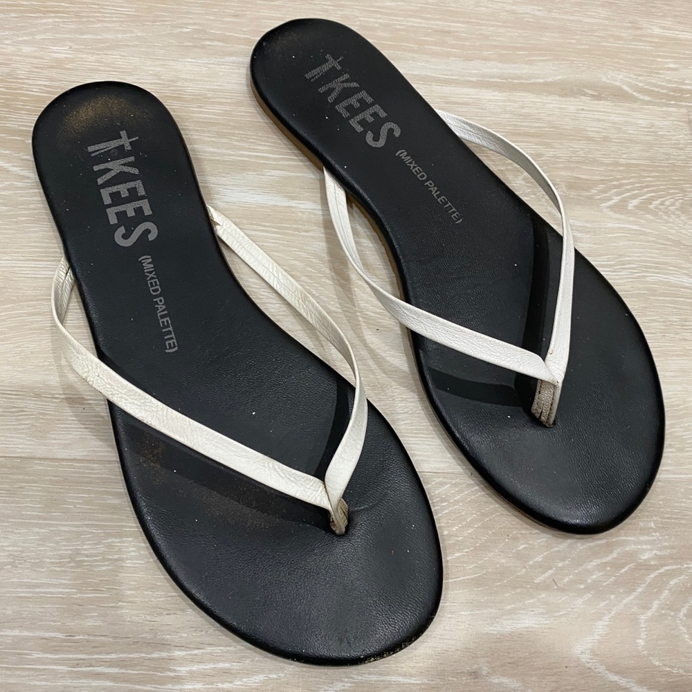 Tkees Mixed Palette Flip Flops Black/White
